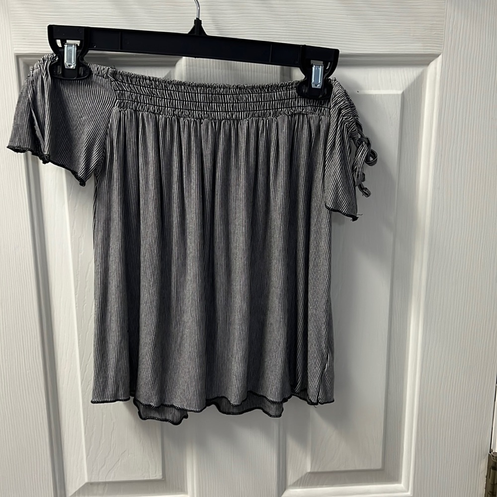 American Eagle soft and sexy off the shoulder shirt